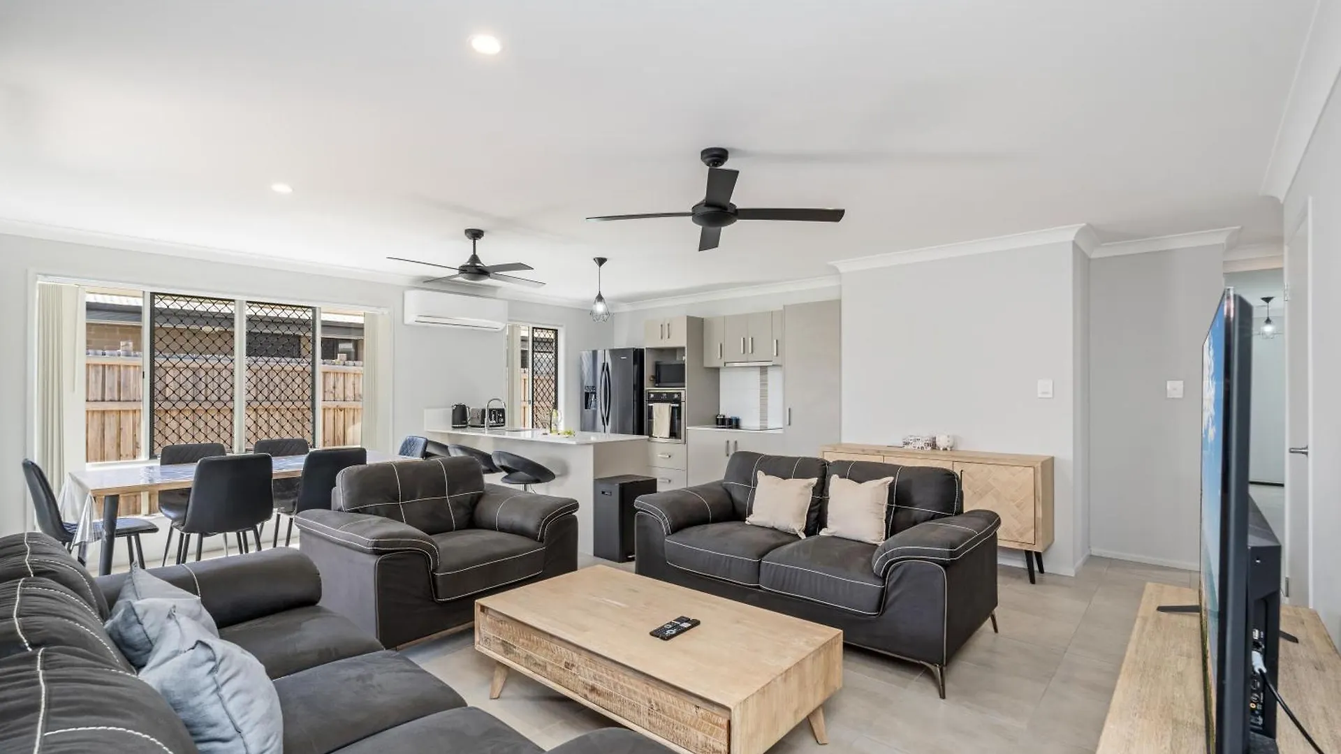 Ideal For Tradies And Nurses Point Vernon Australia