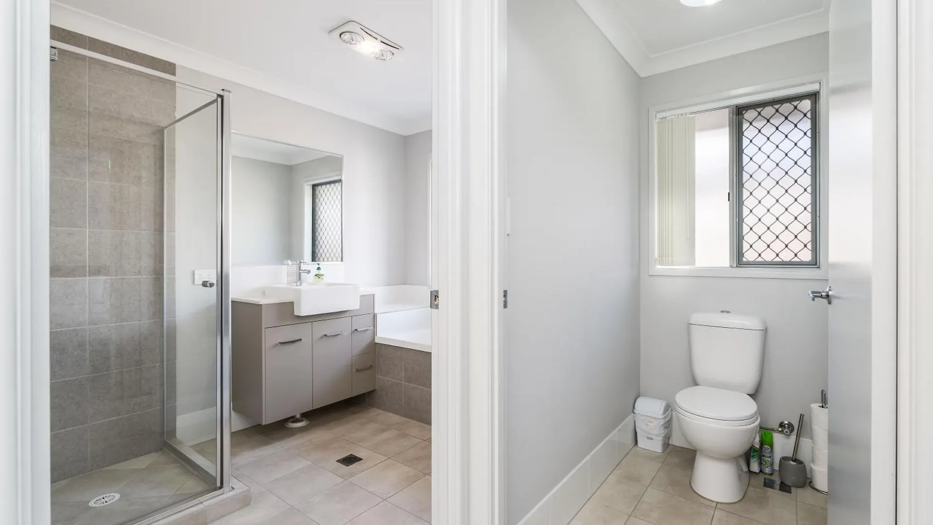 Ideal For Tradies And Nurses Point Vernon Holiday home